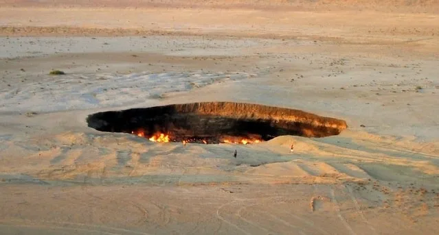 Group tour to the Darvaza Gas Crater — 3